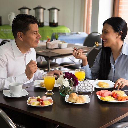 Travelers Obelisco Apartamentos Богота Екстериор снимка
