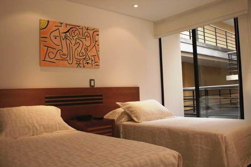 Travelers Obelisco Apartamentos Богота Екстериор снимка